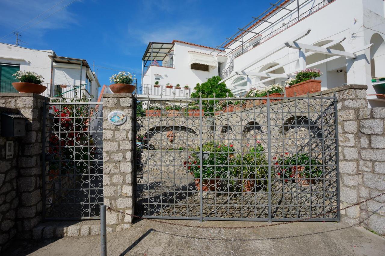 La Ninfa Di Capri Acomodação com café da manhã Anacapri  Exterior foto